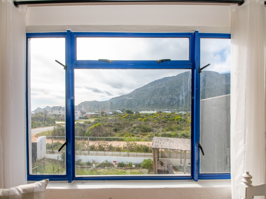 5 Bedroom Property for Sale in Bettys Bay Western Cape